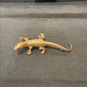 14k Gold Salamander/Gecko pin